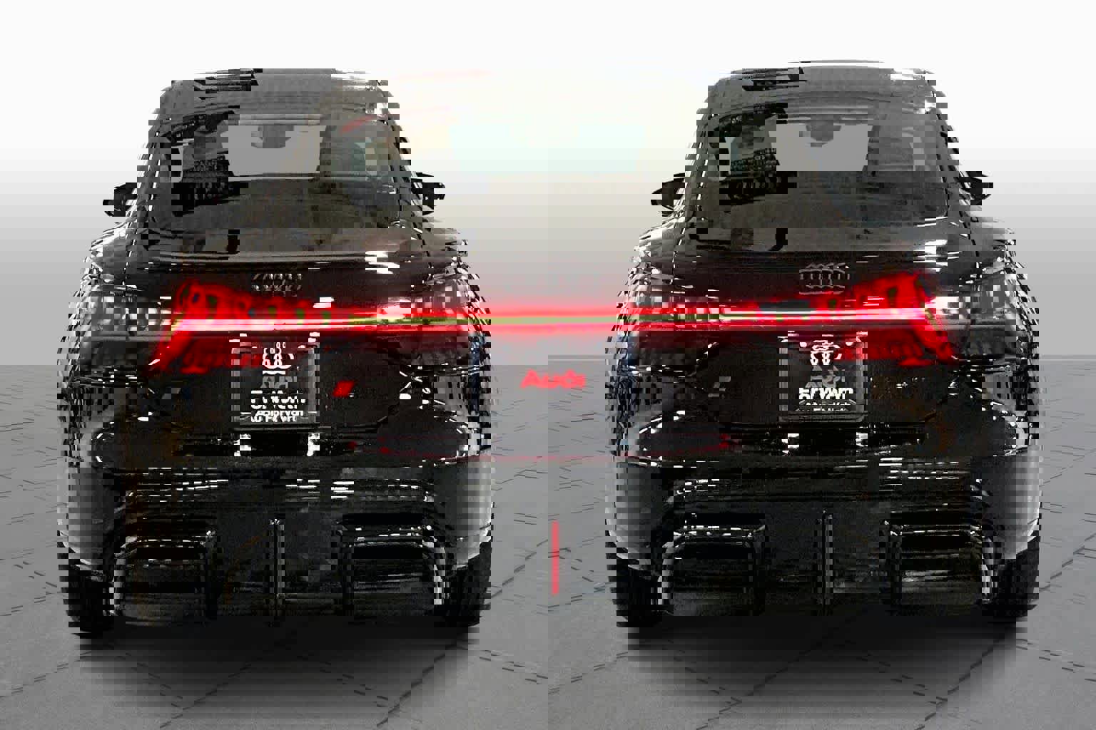 New 2026 Audi RS e-tron GT performance image 4