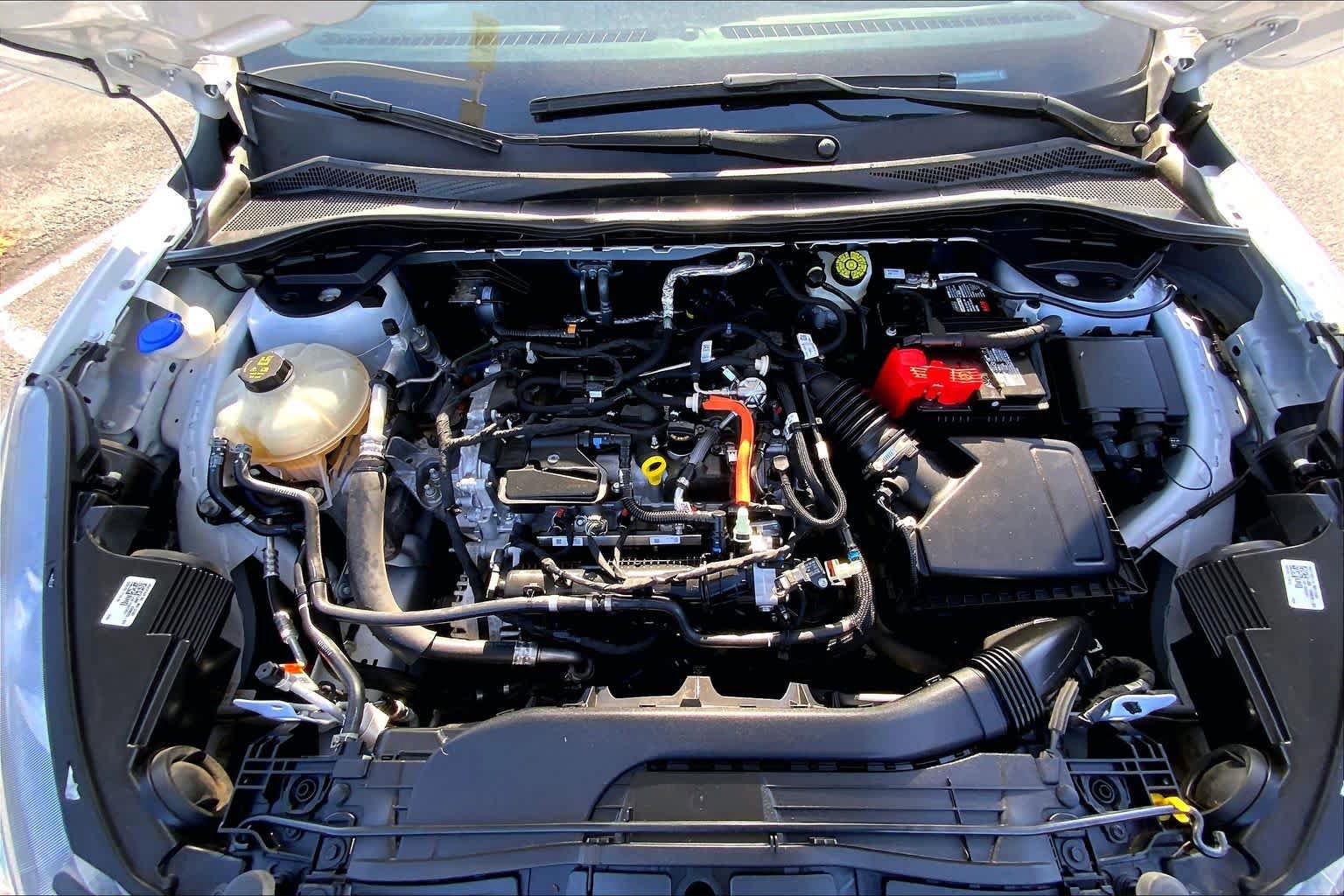 Certified 2022 Ford Escape SE w/ SE Sport Appearance Package FWD image 28