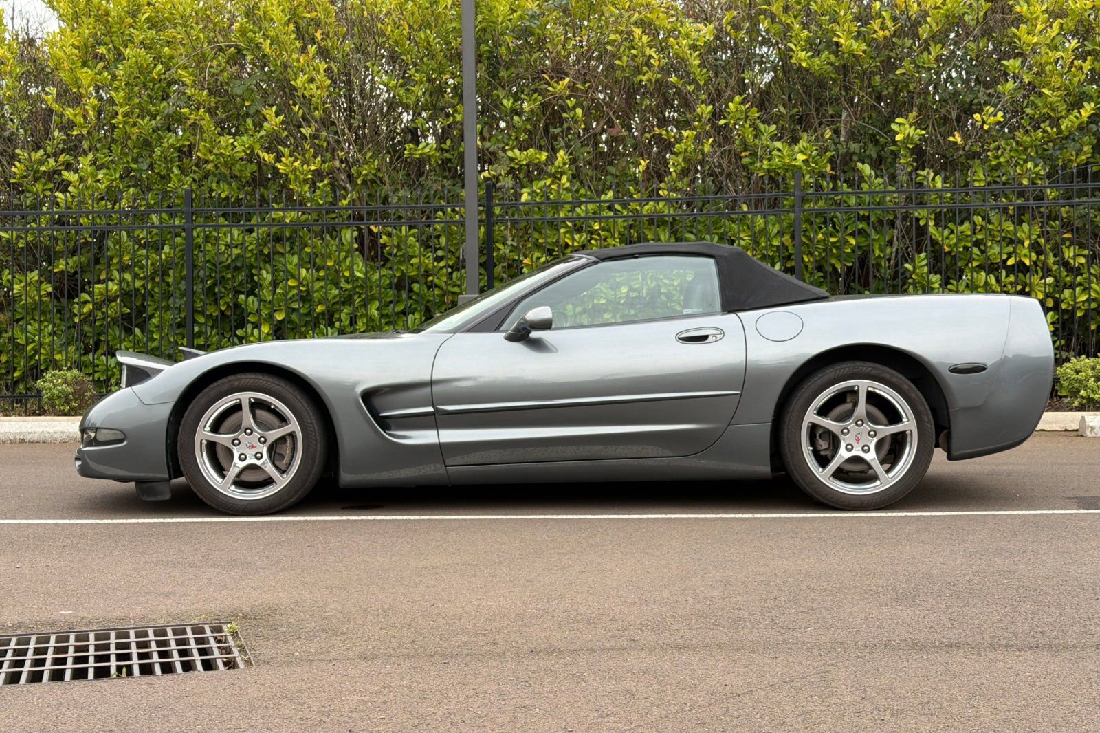 Used 2003 Chevrolet Corvette Convertible w/ Preferred Equipment Group1 image 7