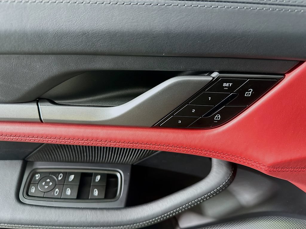 New 2026 Porsche Taycan 4S AWD/4WD image 20