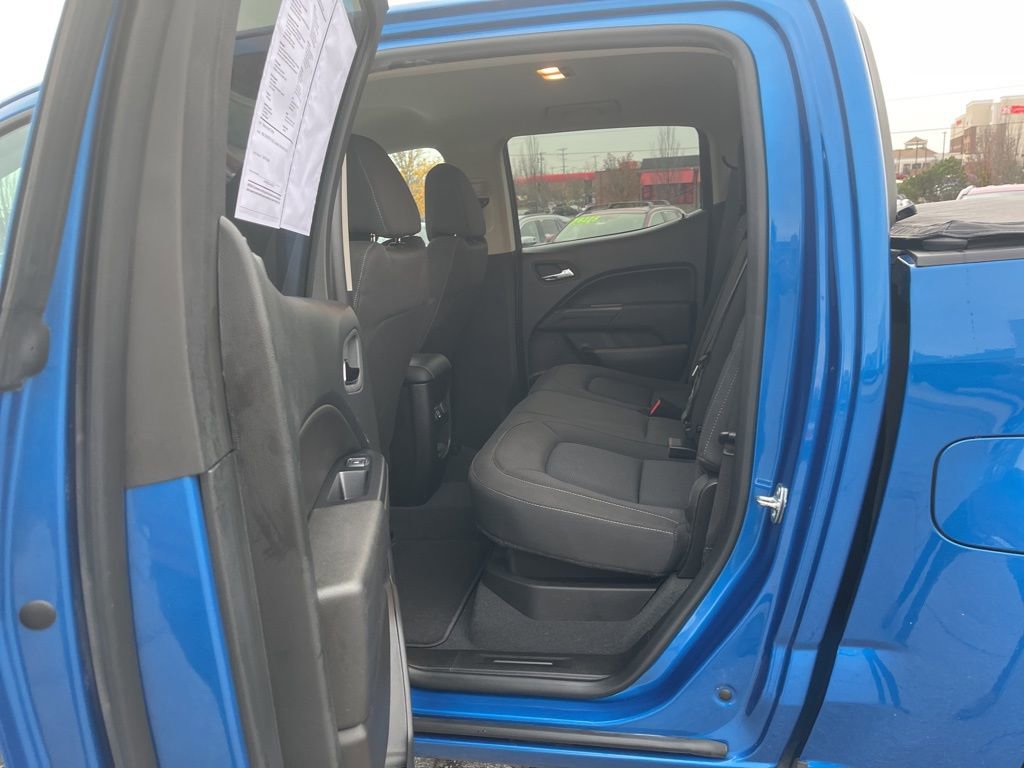 Used 2022 Chevrolet Colorado LT w/ LT Convenience Package image 11