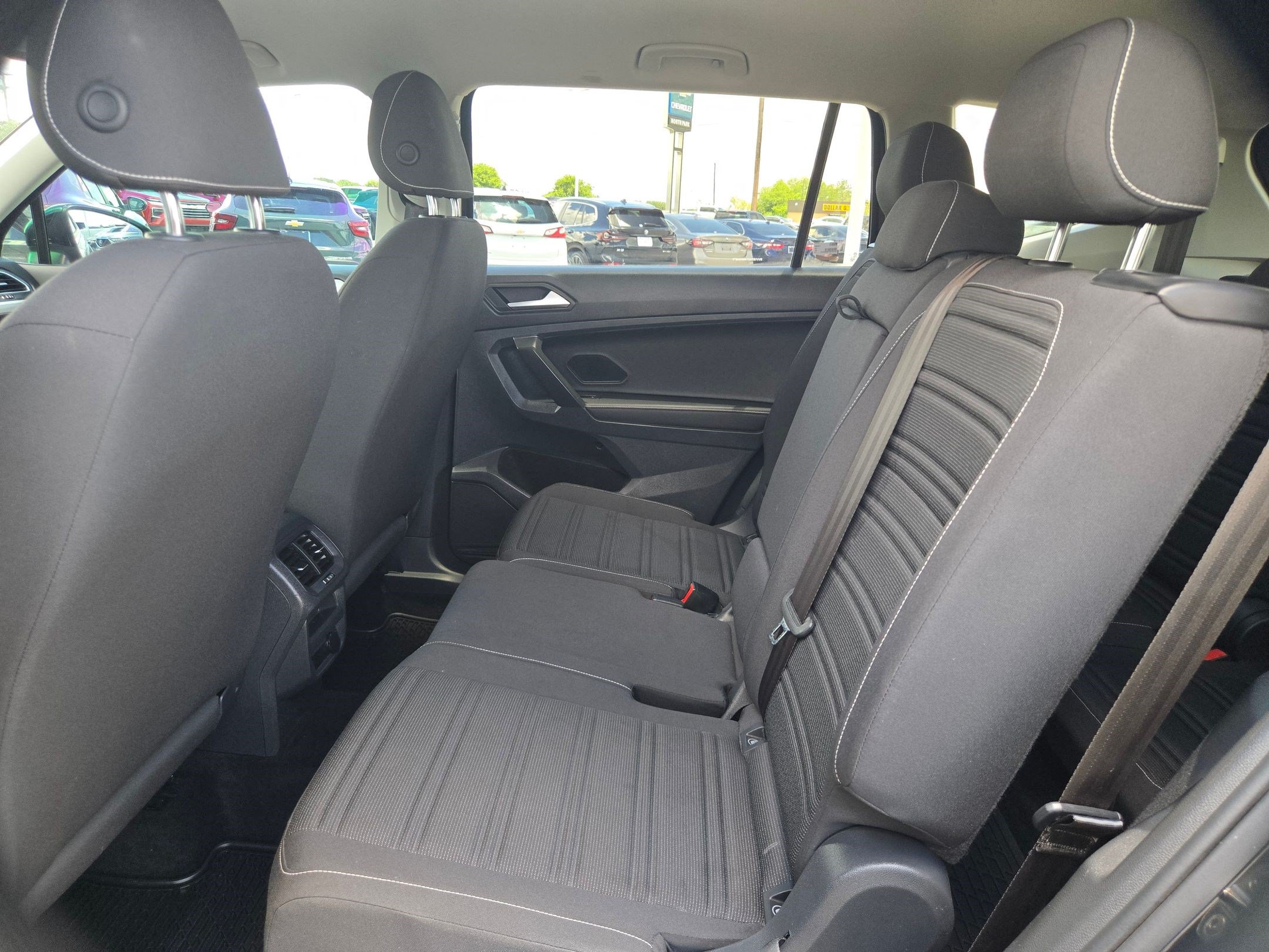 Used 2022 Volkswagen Tiguan S FWD image 12