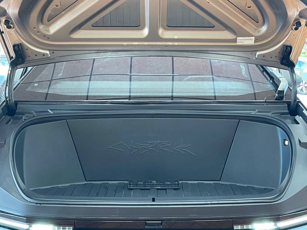 Used 2024 Tesla Cybertruck AWD Crew Cab image 44