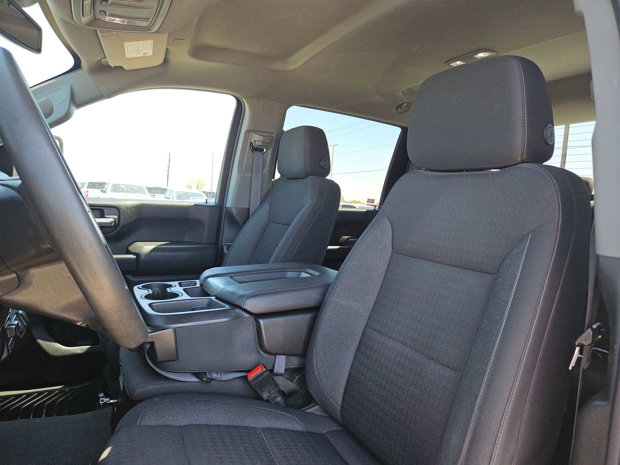 Used 2024 Chevrolet Silverado 2500 Custom w/ Custom Value Package image 12