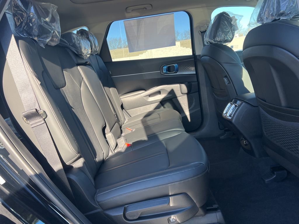 New 2026 Kia Sorento S w/ S Panoramic Sunroof Package image 14