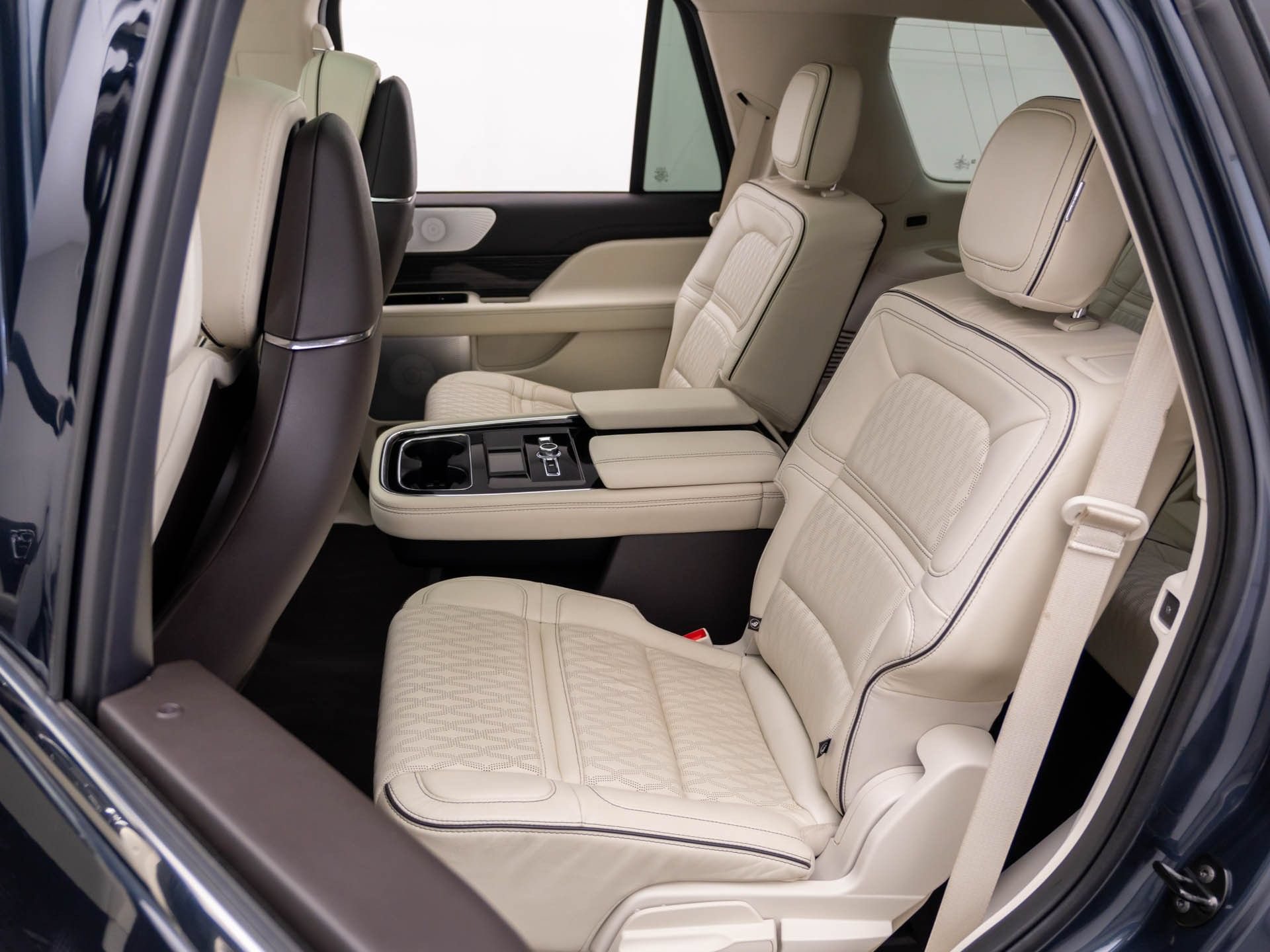 Used 2021 Lincoln Navigator Black Label AWD/4WD image 17