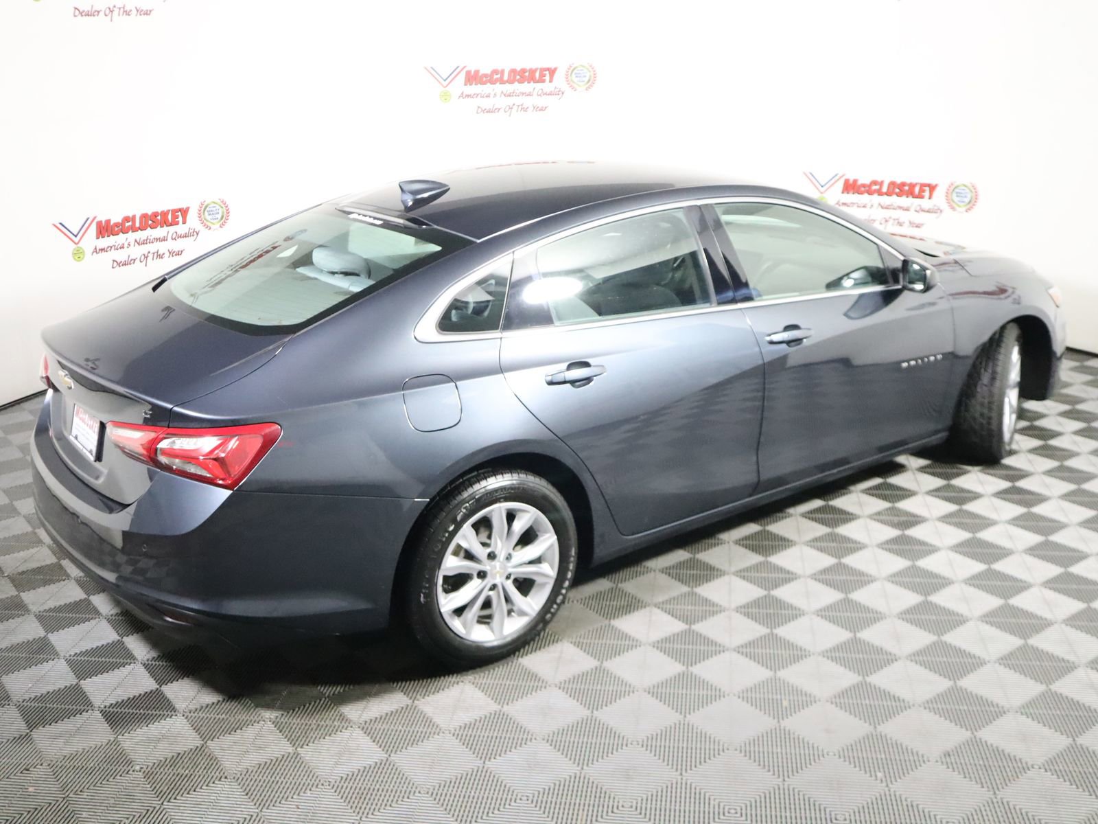 Used 2021 Chevrolet Malibu LT image 4
