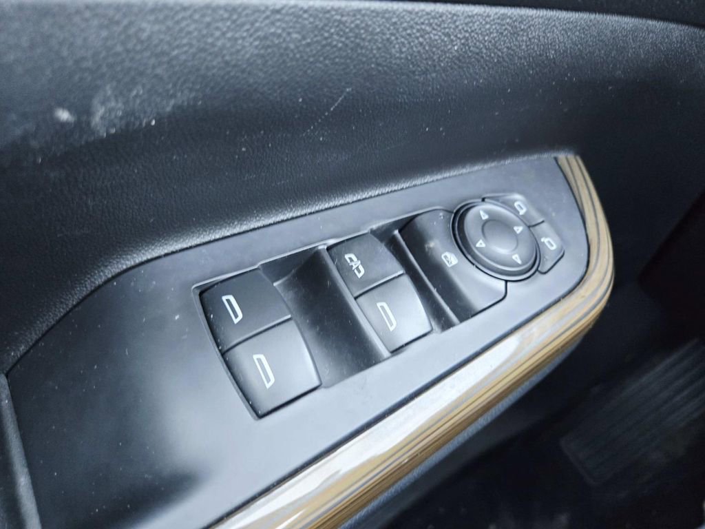 Used 2021 GMC Acadia SLE w/ Driver Convenience Package AWD/4WD image 36