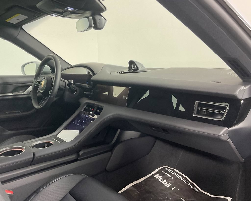 Certified 2025 Porsche Taycan RWD image 22