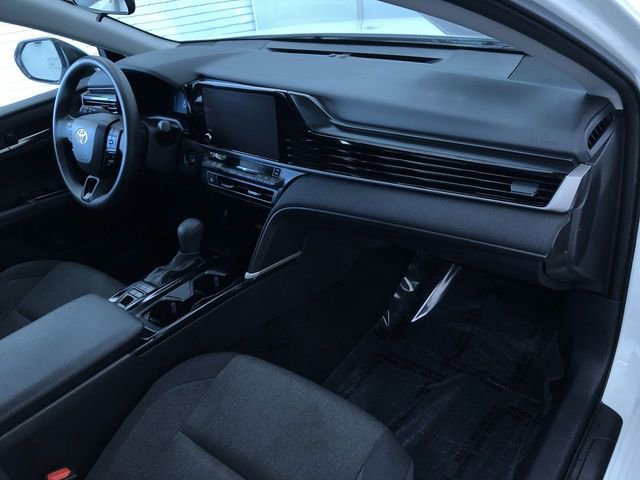 Used 2025 Toyota Camry LE image 23
