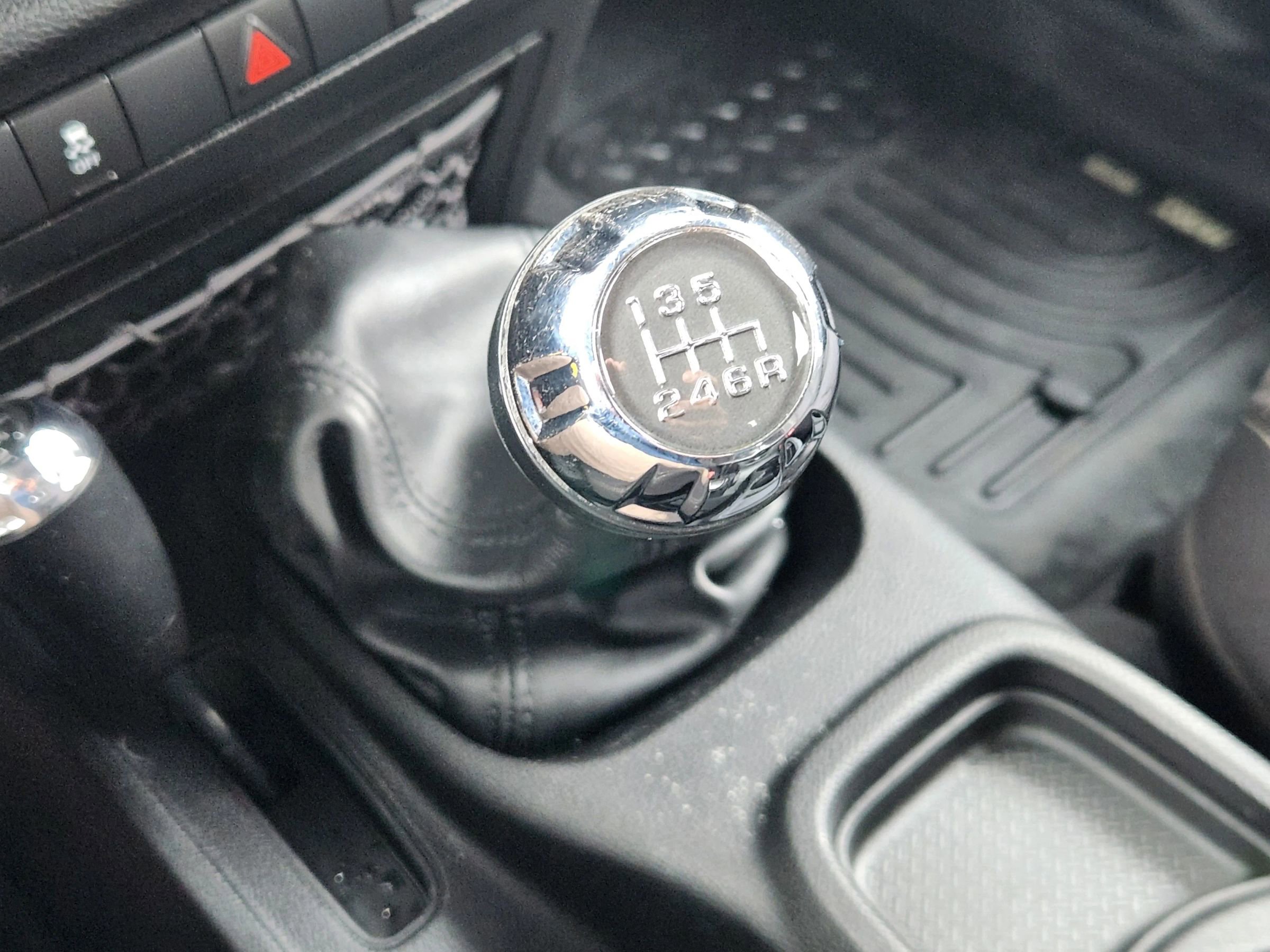 Used 2013 Jeep Wrangler Sahara w/ Dual Top Group image 32