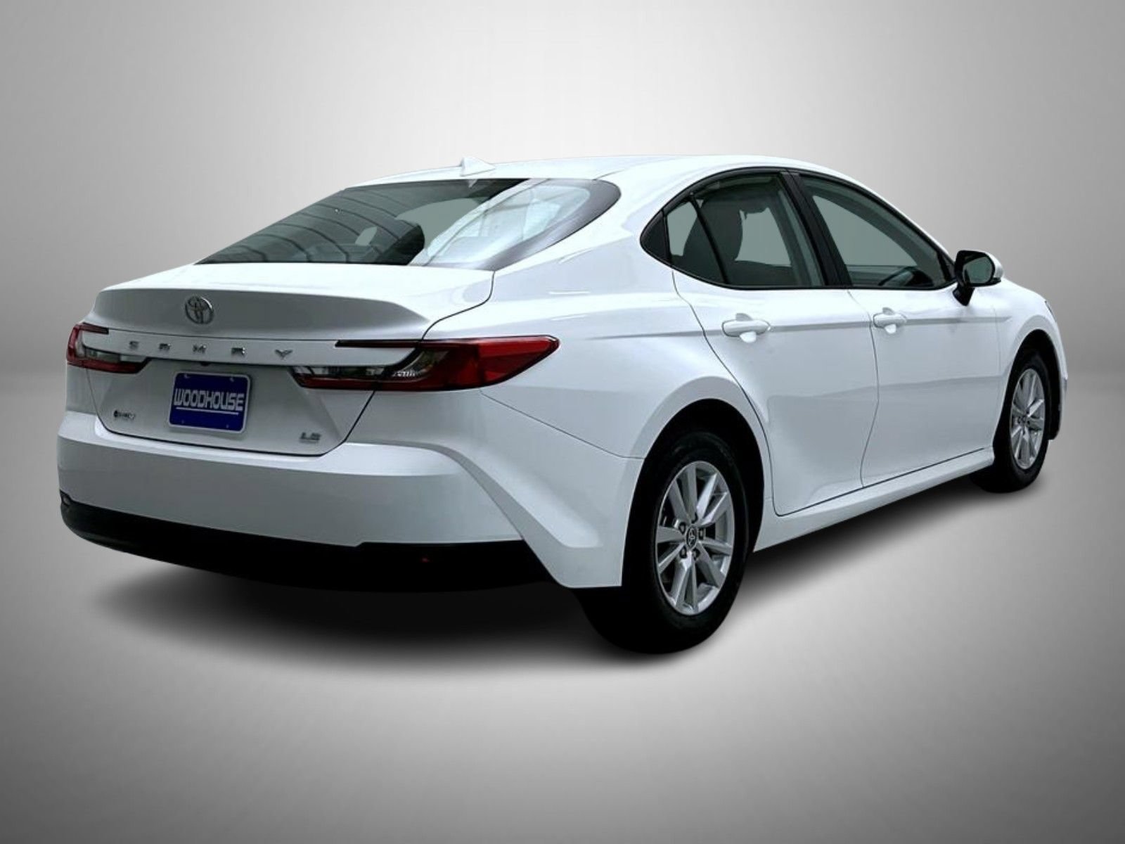 Used 2026 Toyota Camry LE FWD image 5