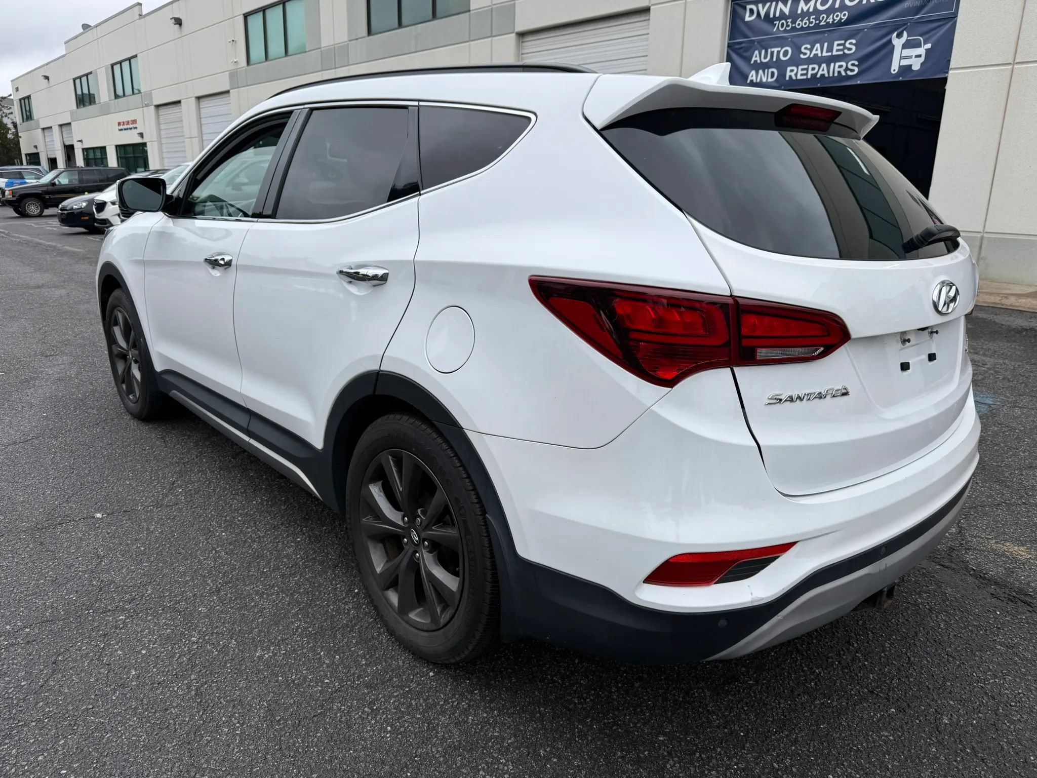 Used 2018 Hyundai Santa Fe Sport FWD image 9