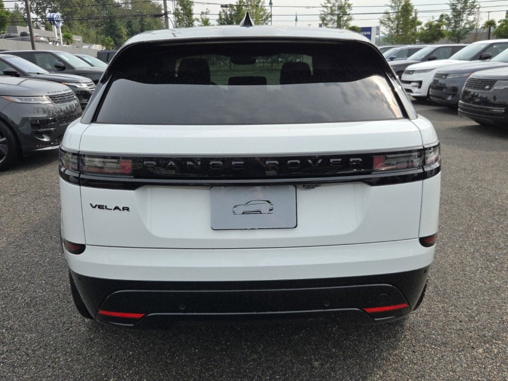 New 2026 Land Rover Range Rover Velar Dynamic SE image 6