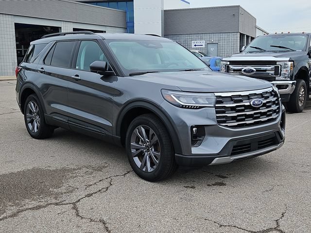 Certified 2026 Ford Explorer Active w/ Active Comfort Package AWD/4WD image 7