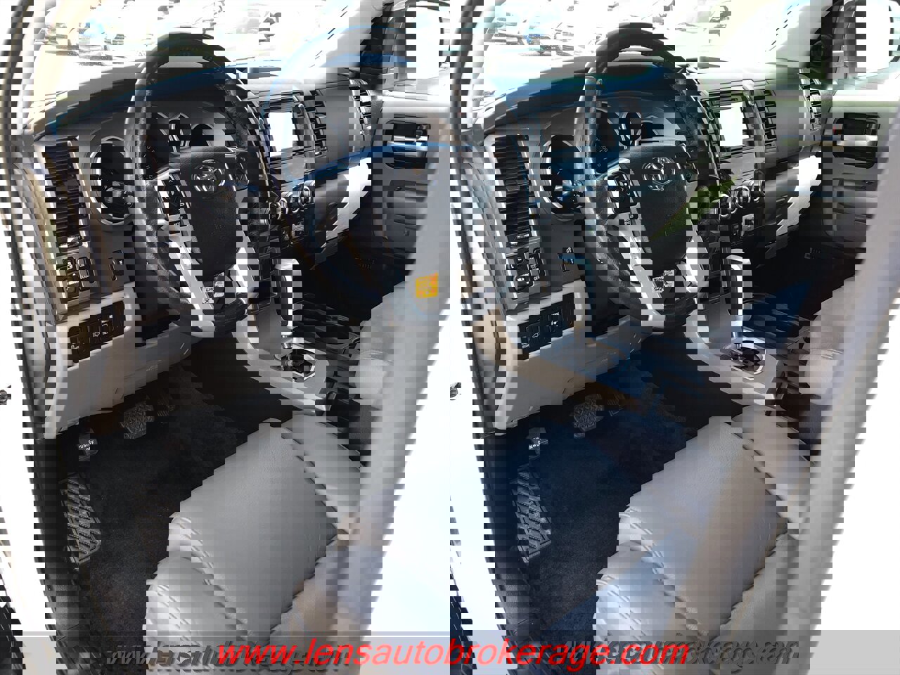 Used 2017 Toyota Sequoia Limited w/ Safety & Convenience Package image 10