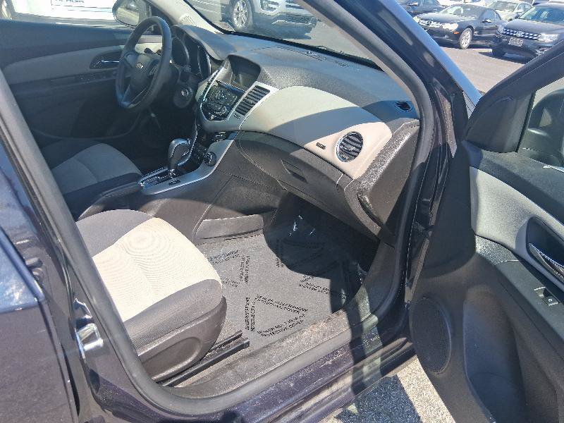 Used 2016 Chevrolet Cruze LS image 19