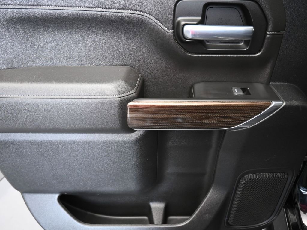 Used 2021 Chevrolet Silverado 1500 LT Trail Boss w/ Convenience Package II image 32