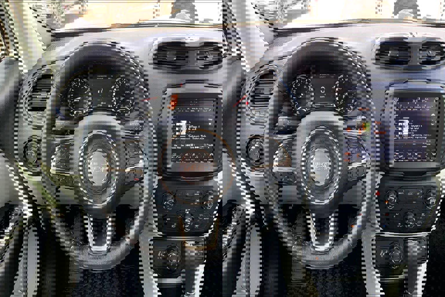 Used 2022 Jeep Renegade Limited image 6