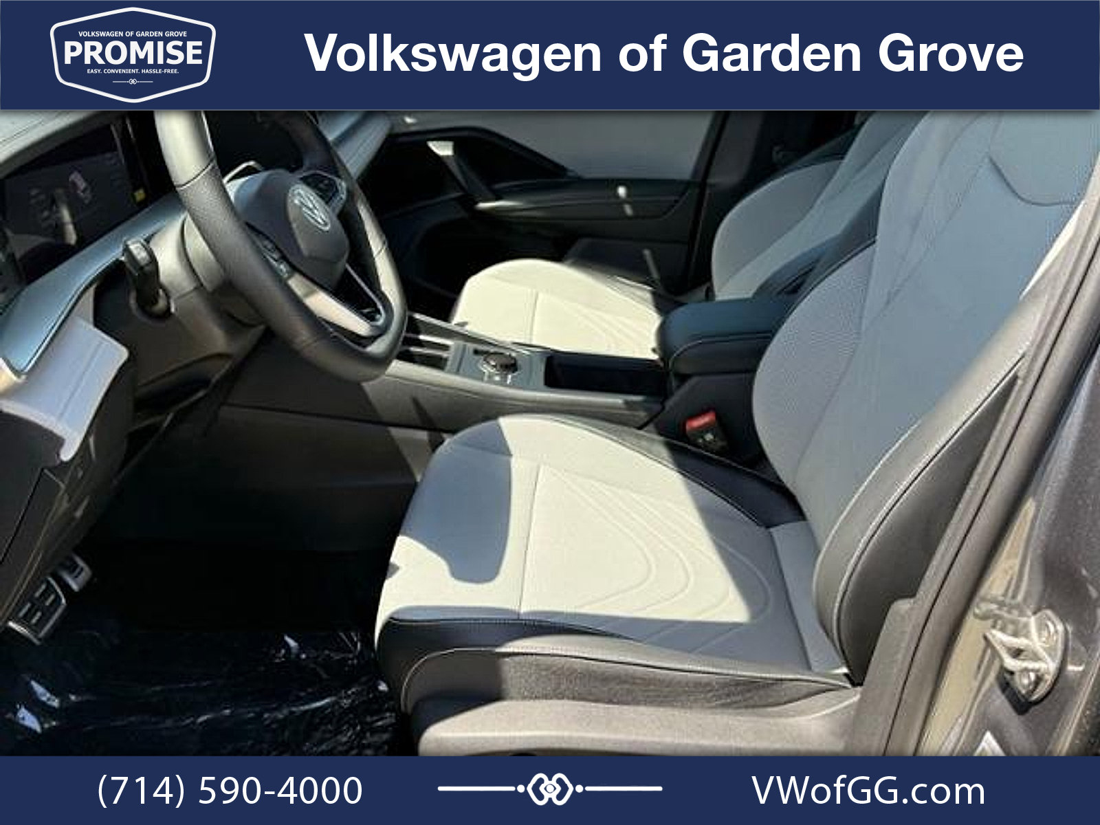 New 2026 Volkswagen Tiguan SE R-Line FWD image 13
