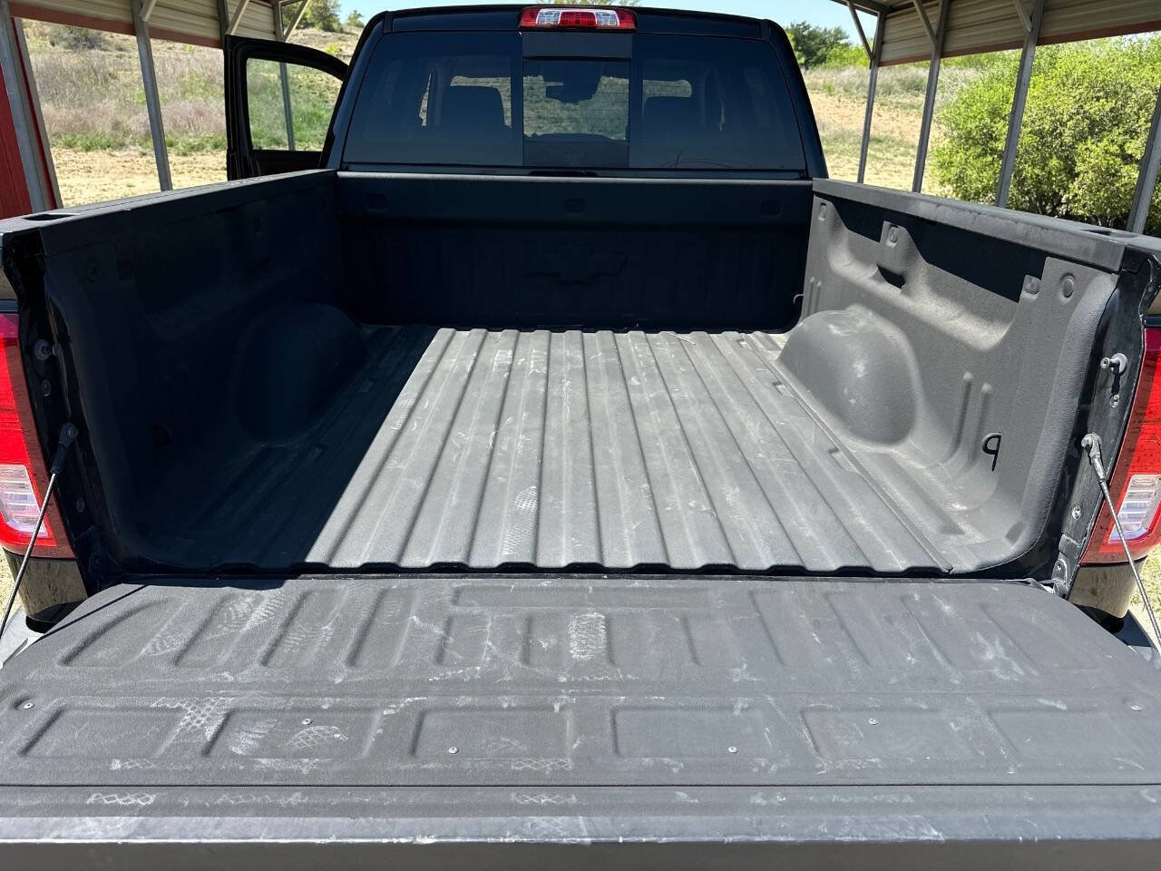 Used 2017 Chevrolet Silverado 1500 High Country AWD/4WD image 38