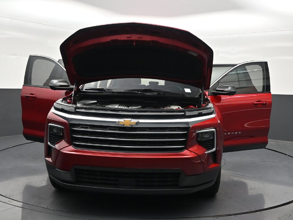 Used 2024 Chevrolet Traverse LT w/ Enhanced Driving Package FWD image 39