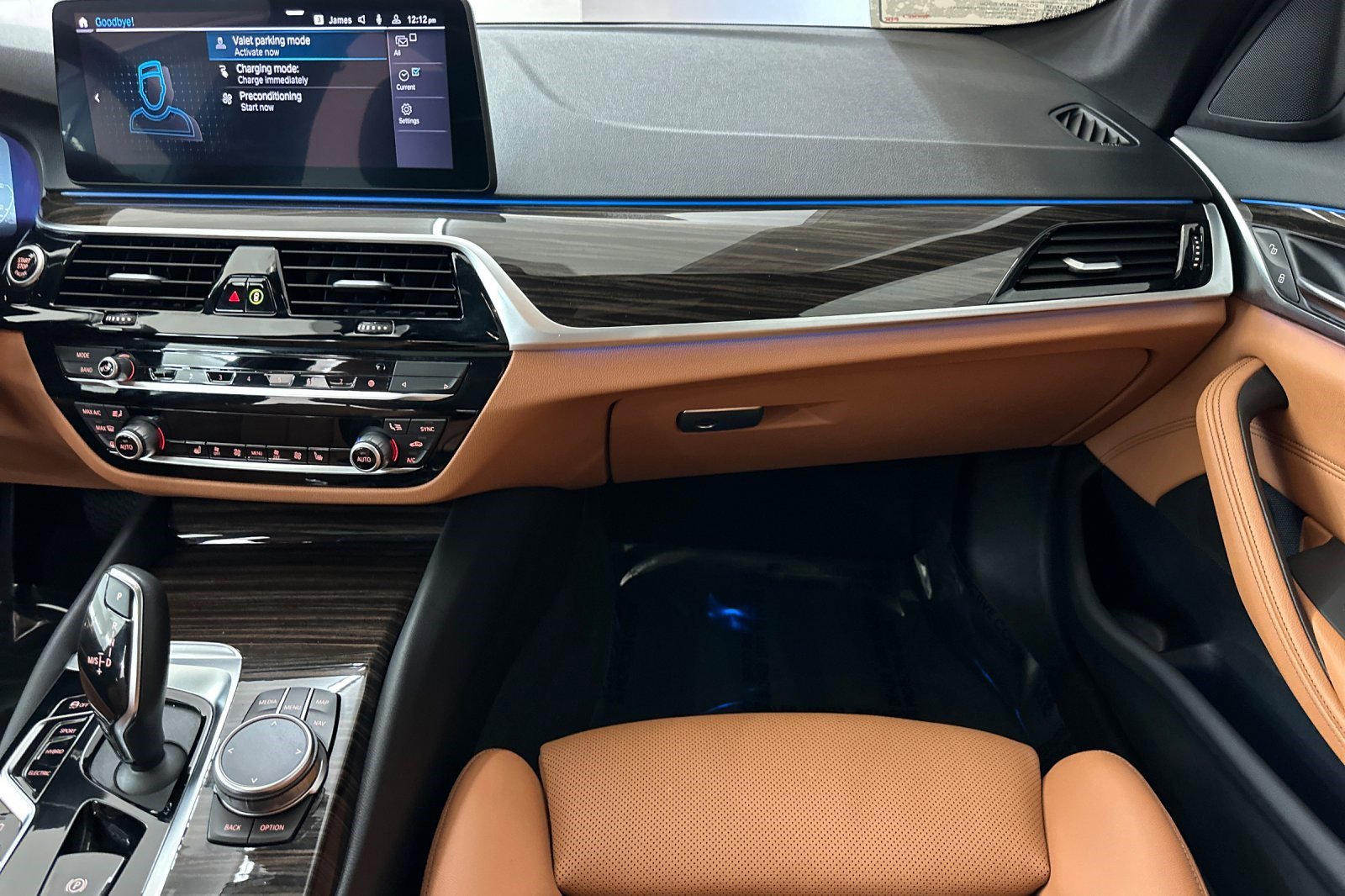 Certified 2023 BMW 530e w/ Convenience Package image 28