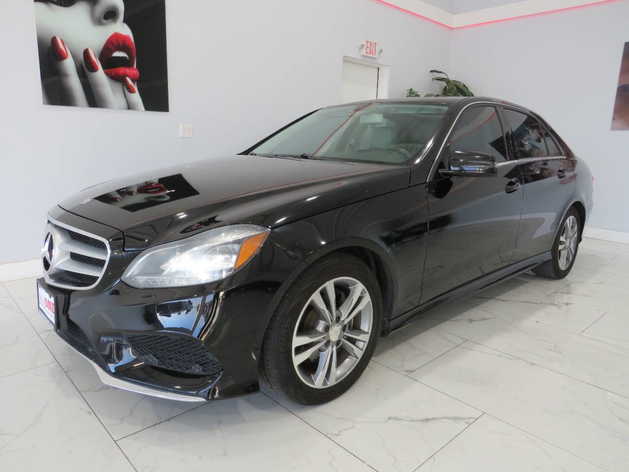 Used 2016 Mercedes-Benz E 350 Sedan w/ Premium Package image 8