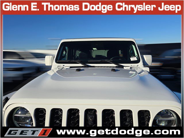 Used 2022 Jeep Wrangler Unlimited Sahara image 5