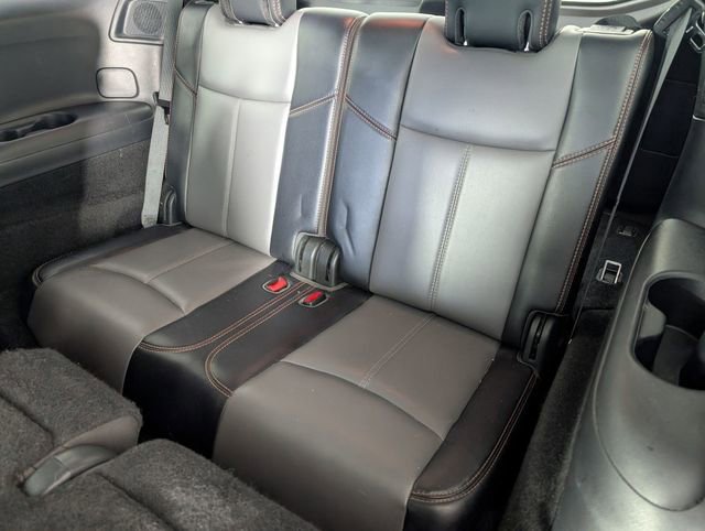 Used 2019 Nissan Pathfinder SL image 29