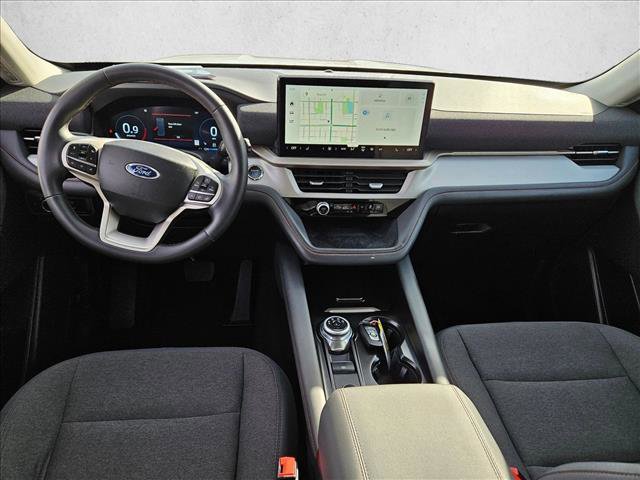 Used 2025 Ford Explorer Active image 16