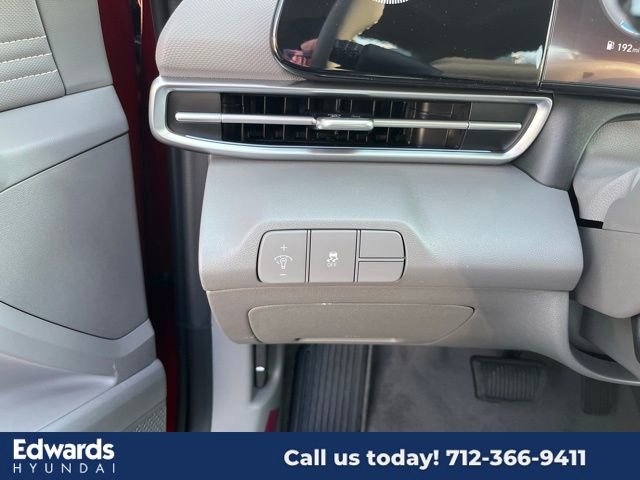 New 2025 Hyundai Elantra SEL image 16