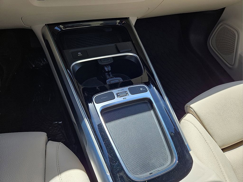 Used 2025 Mercedes-Benz GLB 250 image 29