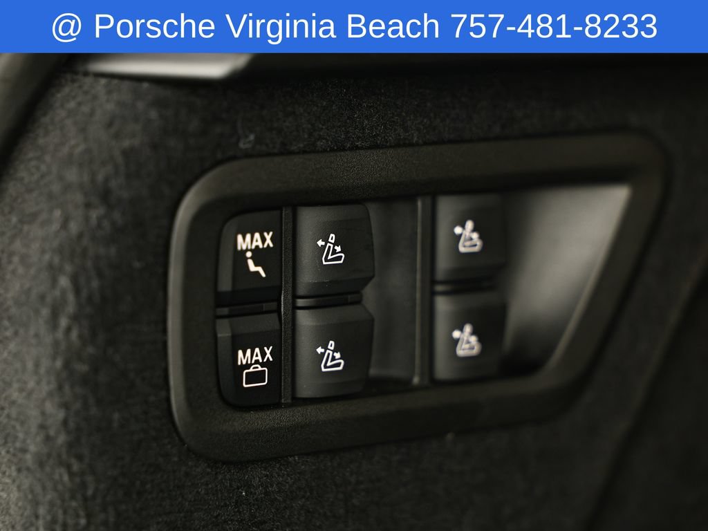 Used 2025 BMW X7 xDrive40i w/ Premium Package AWD/4WD image 33