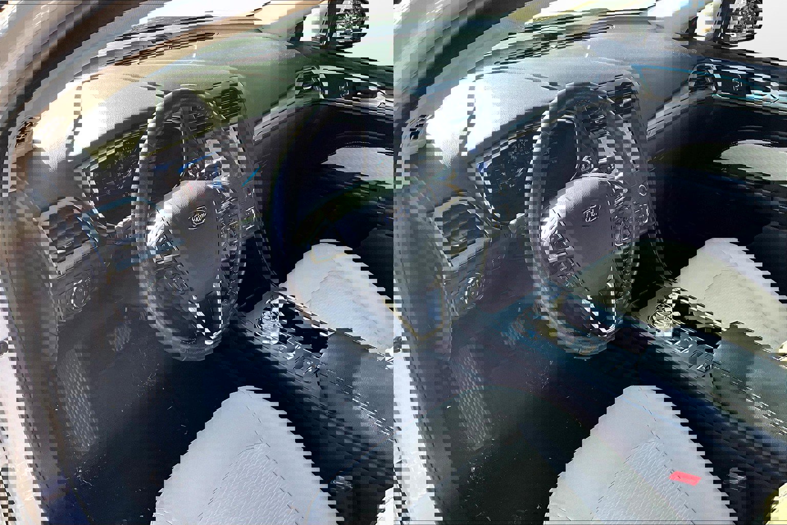 Used 2020 Ford Fusion SE w/ Equipment Group 151A image 20