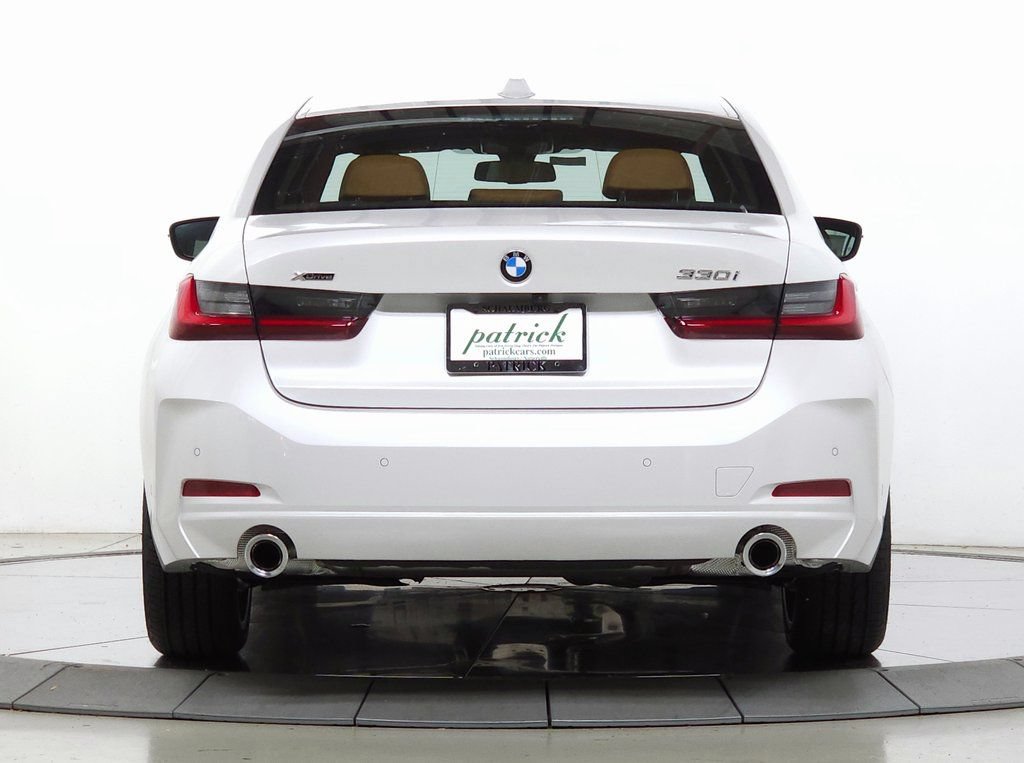 Used 2026 BMW 330i xDrive Sedan w/ Premium Package AWD/4WD image 6