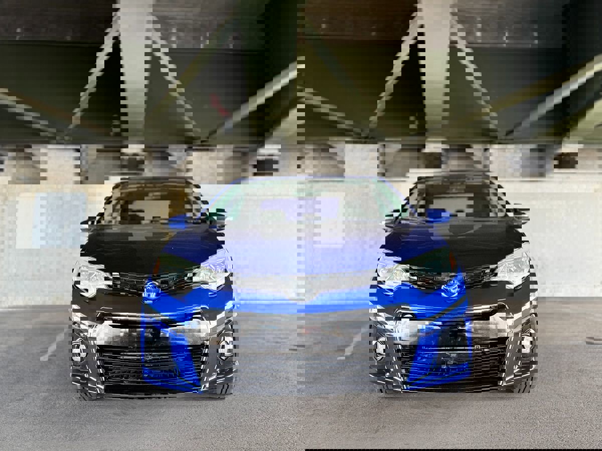 Used 2015 Toyota Corolla S image 2