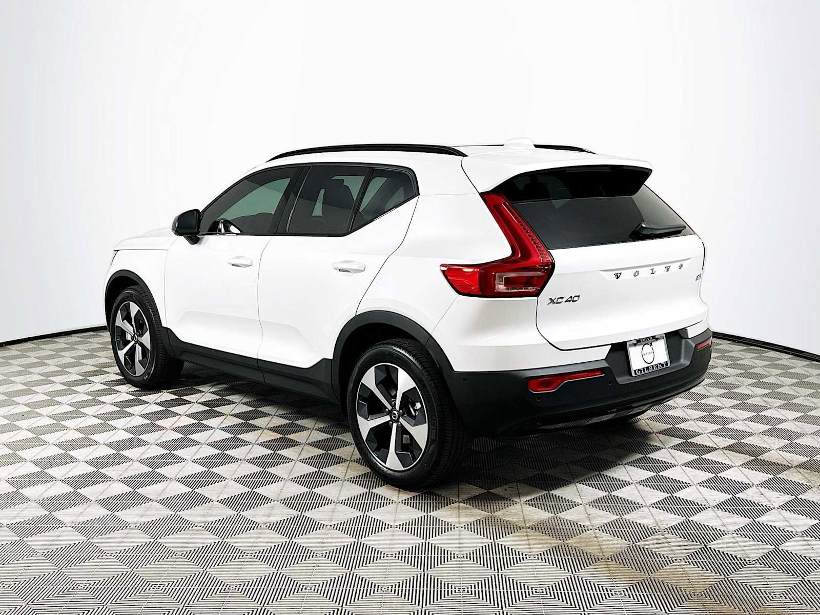New 2026 Volvo XC40 B5 Plus w/ Protection Package Premier AWD/4WD image 5