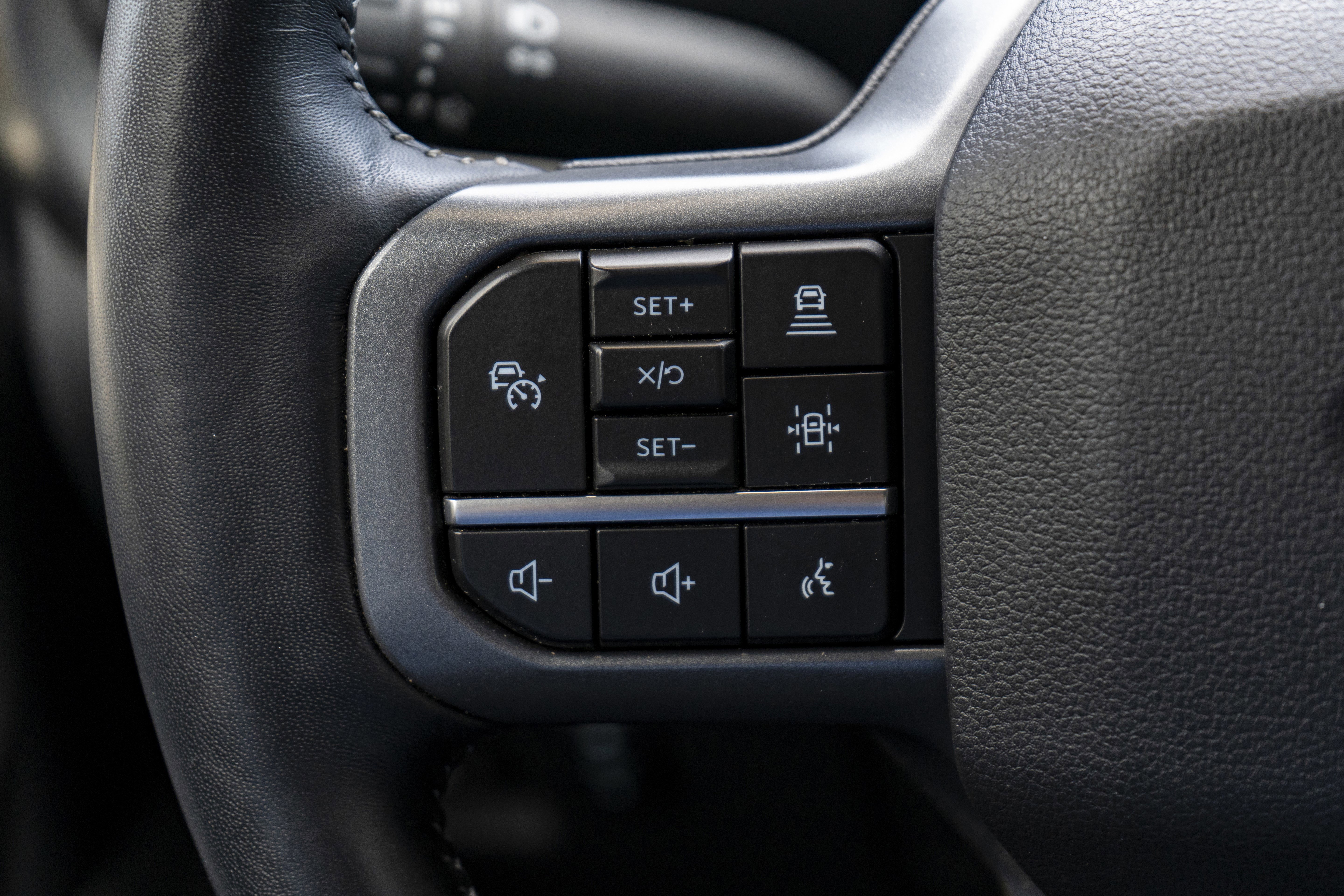 Used 2024 Ford F150 Lariat w/ Equipment Group 502A High image 21