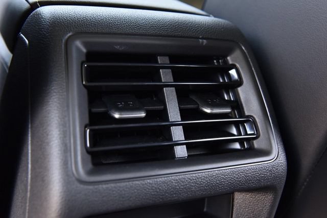 New 2026 Volkswagen Tiguan SE R-Line AWD/4WD image 23