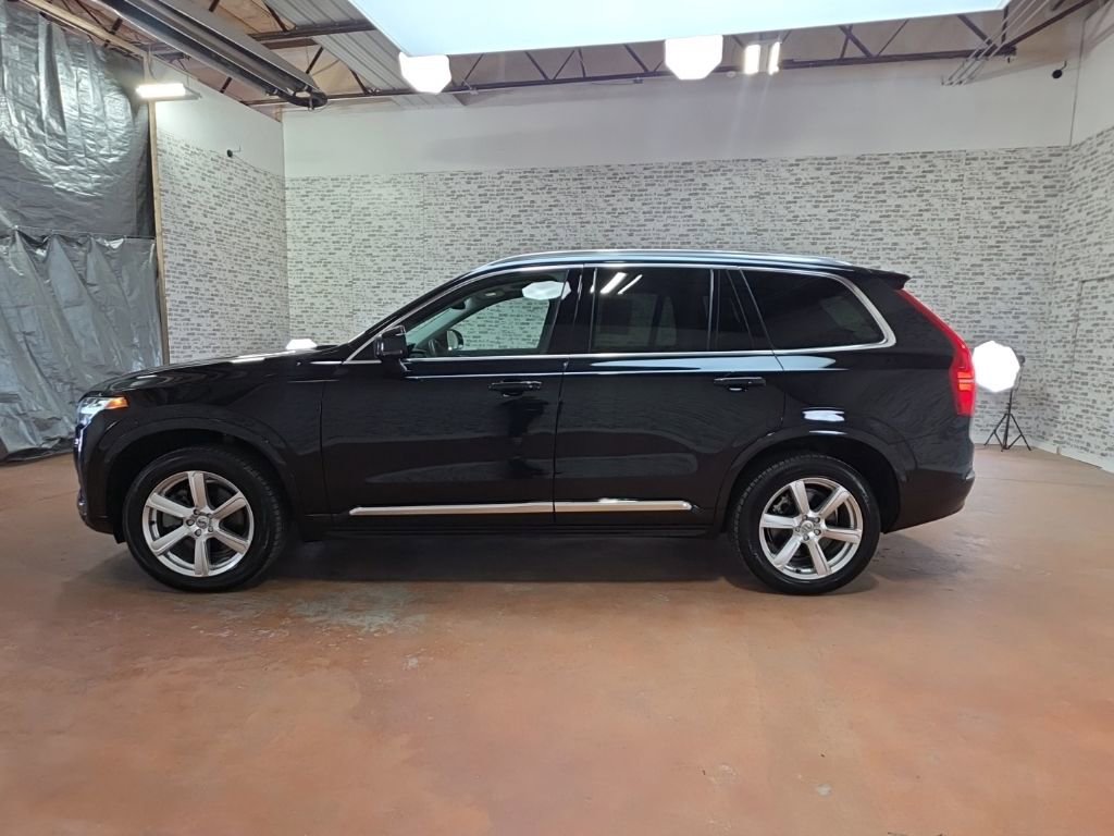 Used 2024 Volvo XC90 B5 Core AWD/4WD image 4