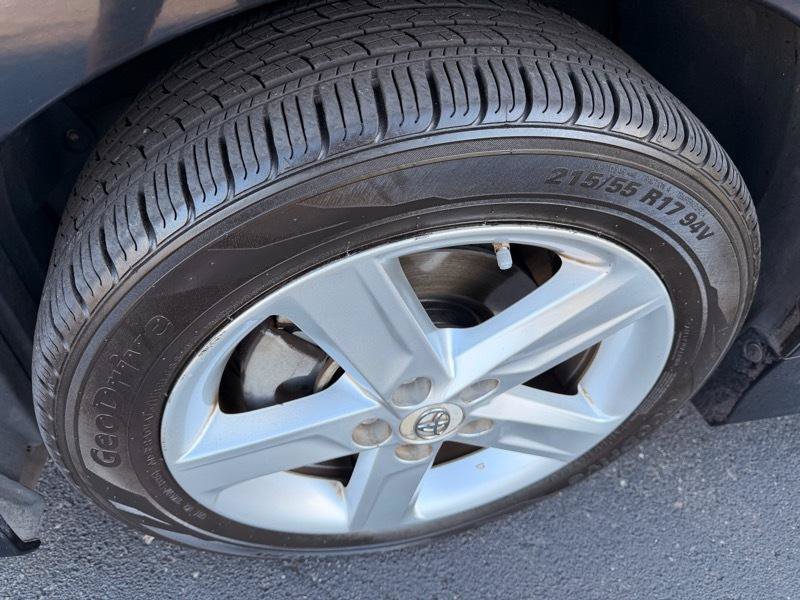 Used 2012 Toyota Camry SE FWD image 10