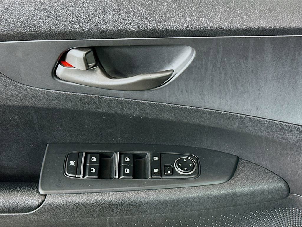 Used 2021 Kia Forte LXS image 16