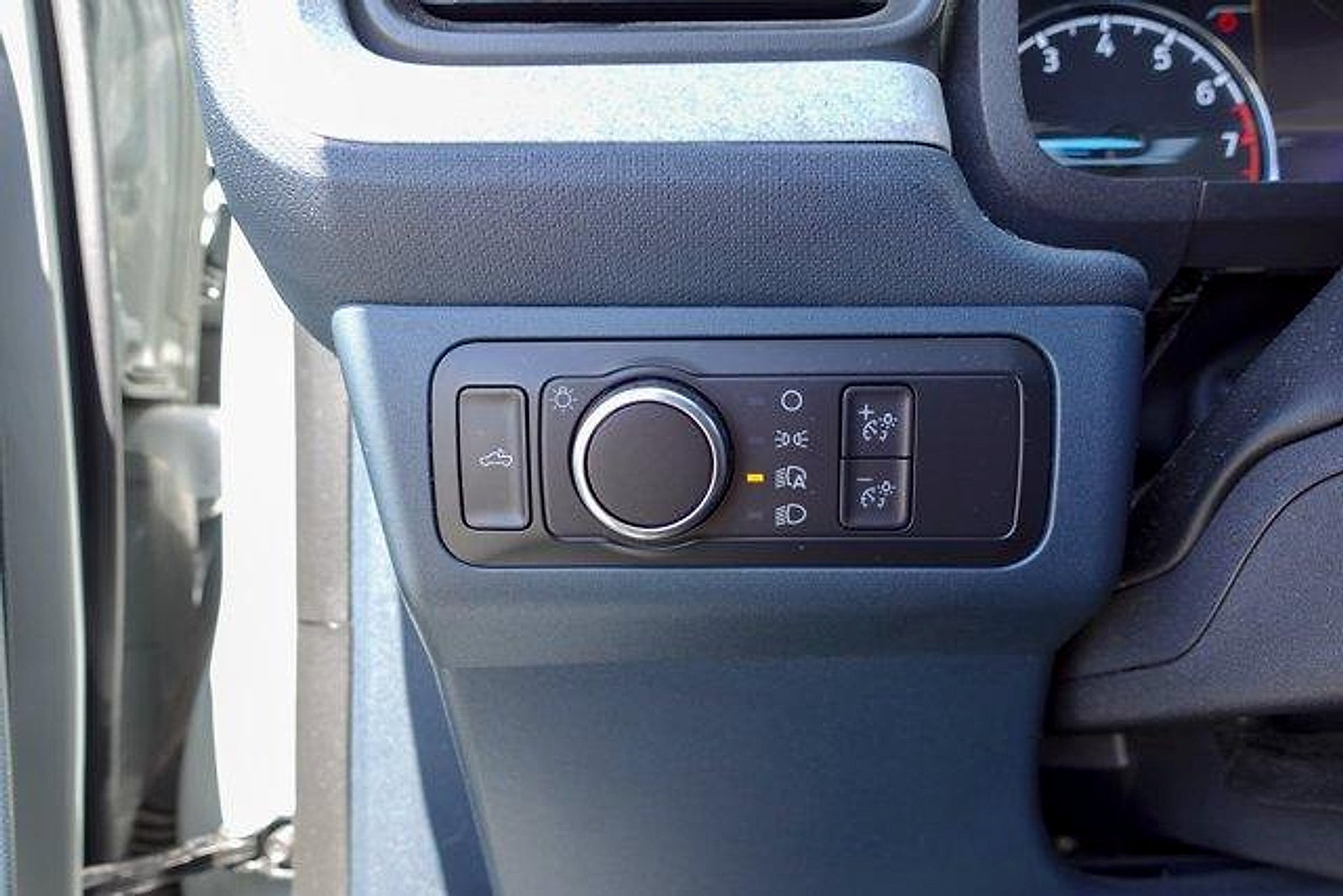 Used 2022 Ford Maverick XLT w/ Equipment Group 300A Standard AWD/4WD image 14