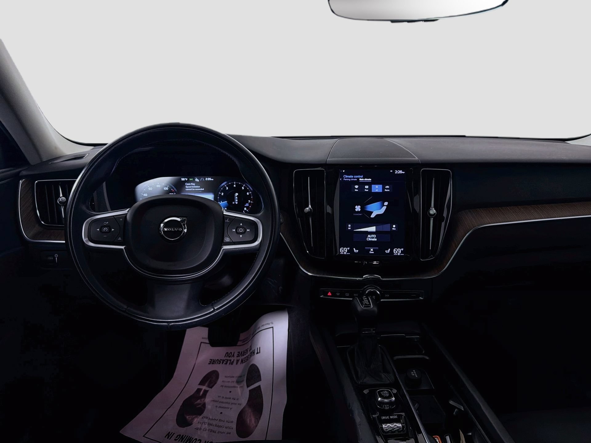 Used 2021 Volvo XC60 T5 Momentum w/ Premium Package FWD image 23