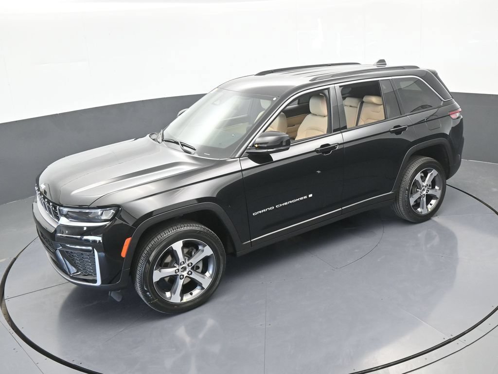 Used 2026 Jeep Grand Cherokee Limited RWD image 39