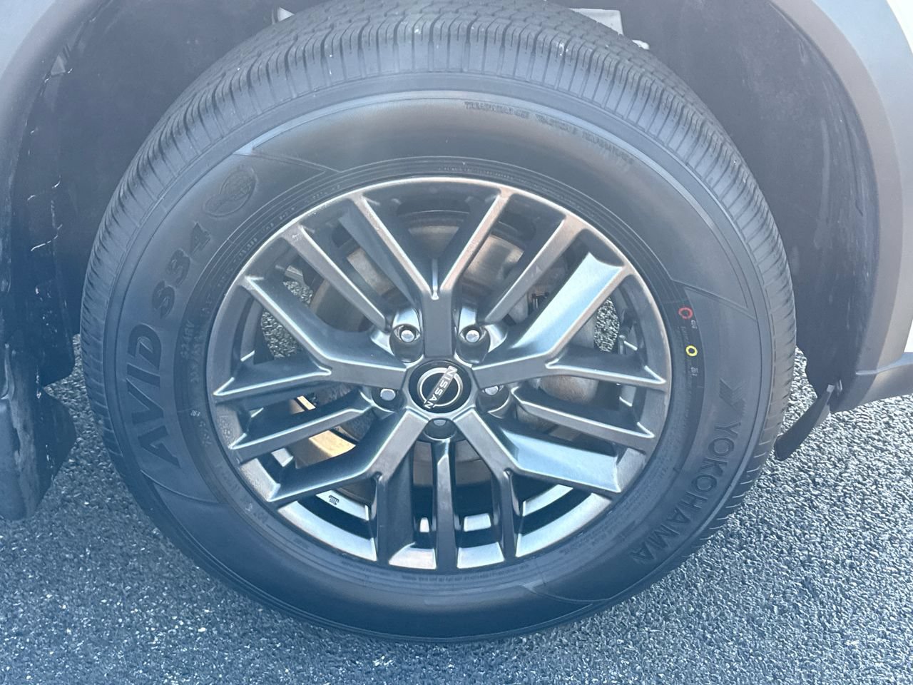 Used 2022 Nissan Rogue S FWD image 9