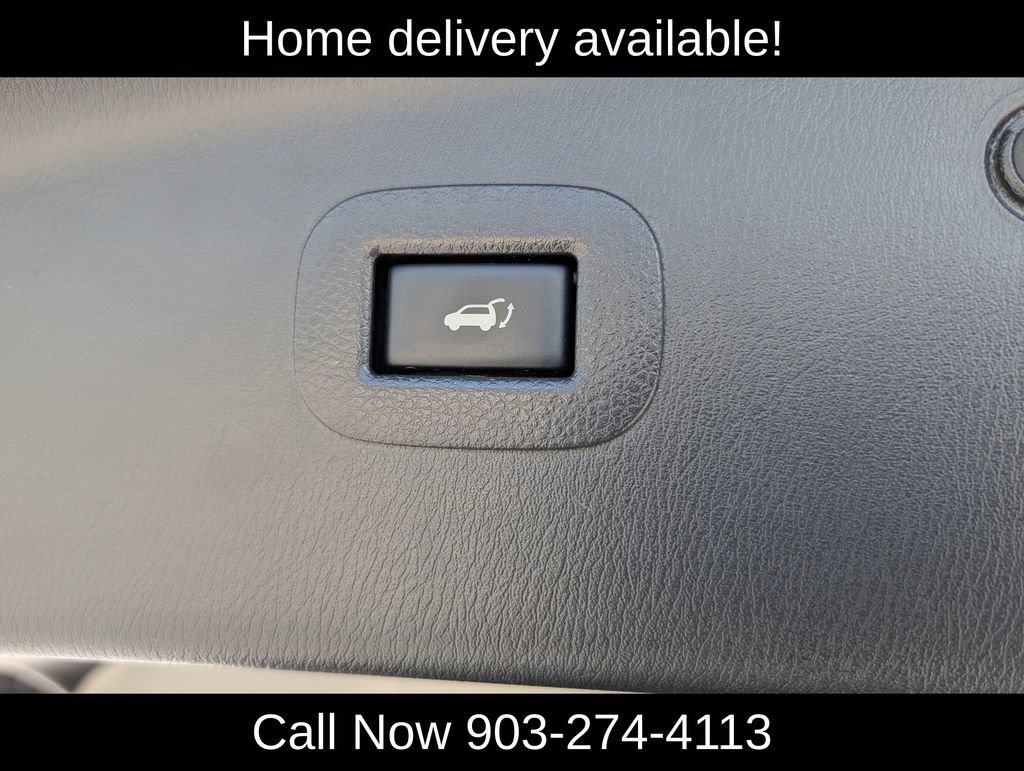 Used 2017 Nissan Armada Platinum w/ Captain Seat Package RWD image 34