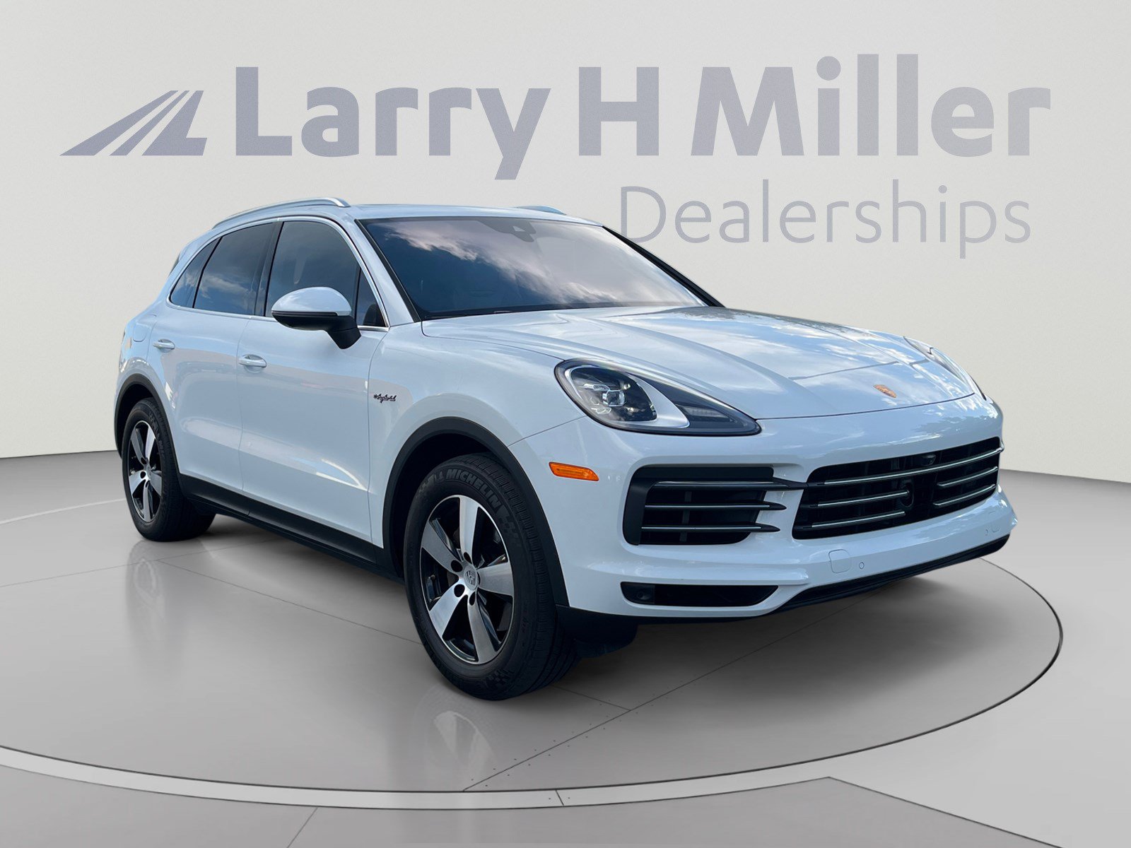 Used 2022 Porsche Cayenne E-Hybrid AWD/4WD image 7