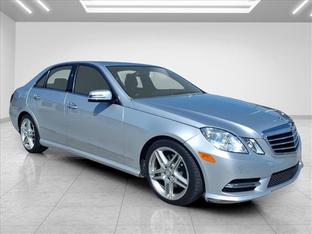 Used 2013 Mercedes-Benz E 350 4MATIC Sedan image 2